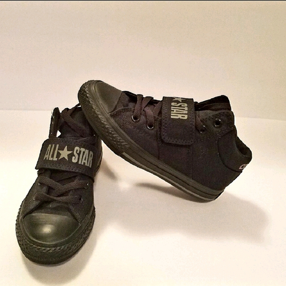 Converse High Top Sneakers NWOT